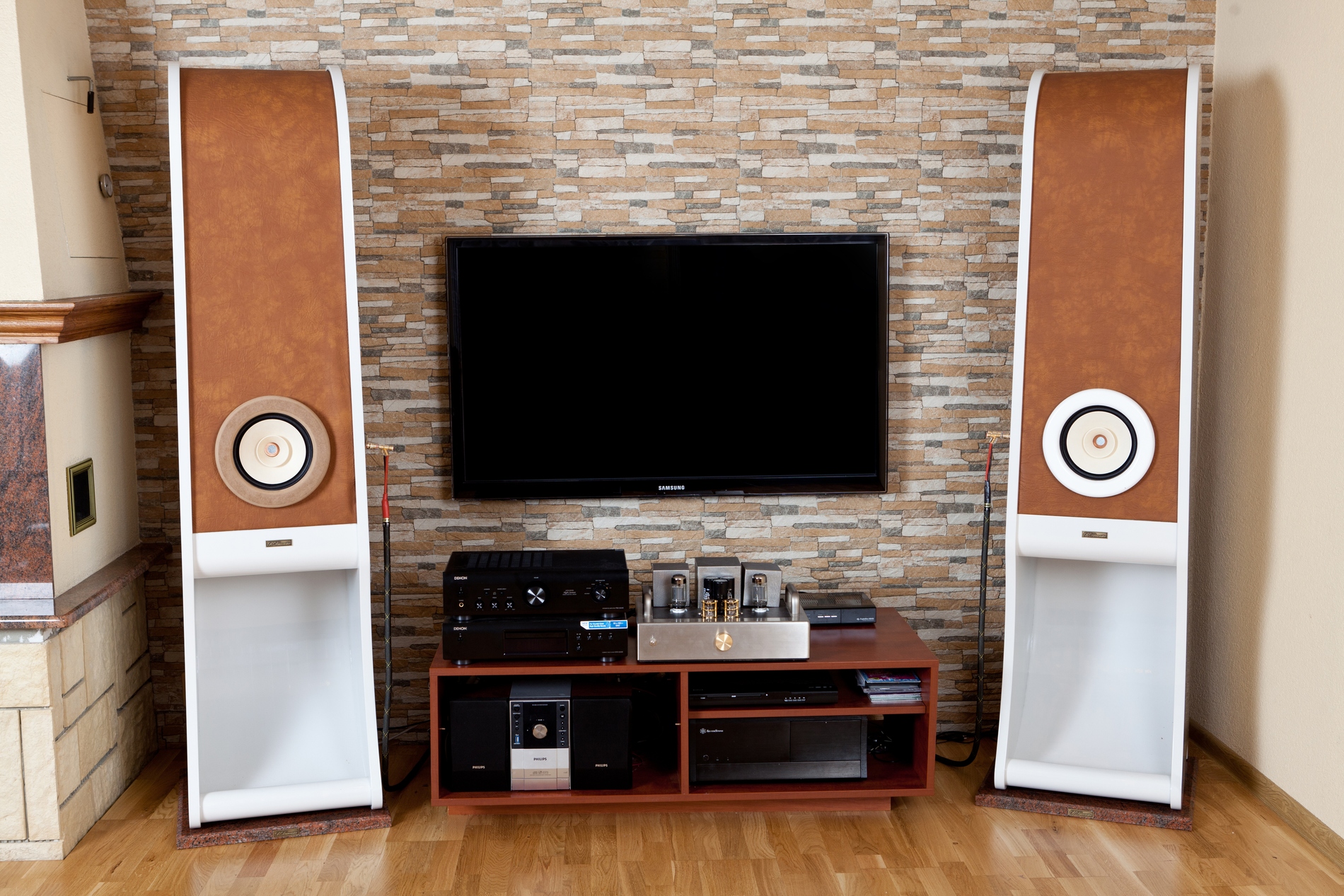 RDacoustic reproduktorové soustavy Evolution stereo 2.0 RDacoustic reproduktorové soustavy Evolution stereo 2.0
